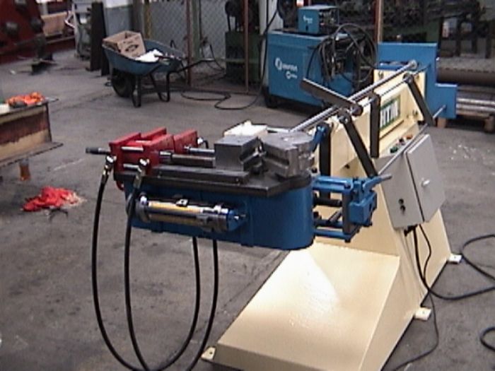 Maquina Dobladora de Tubo